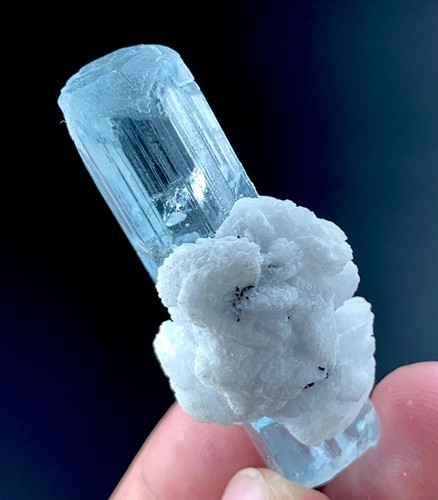 Carat aquamarine crystal - carat,