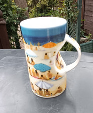 Hudson & Middleton fine china mug Trumpers world people on the beach