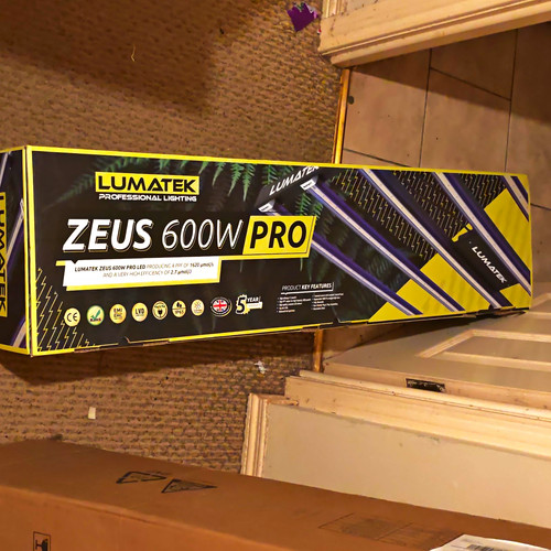 Lumatek zeus 600w pro - 600w,