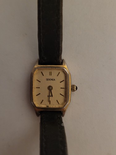Small dainty apollo sekonda - dainty,