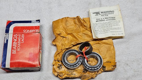 Front wheel bearing set - front,