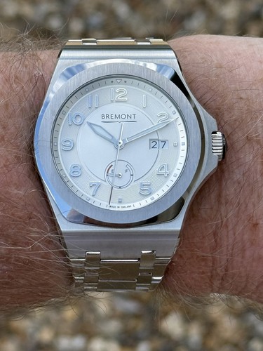 Bremont supernova albus - bremont,