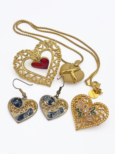 Vintage heart jewelry lot - heart,