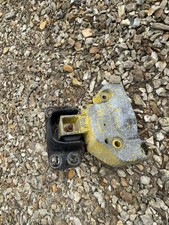 Clio 172/182 Top Engine Mount To Cambelt Cover Bracket