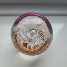 HEAVY GLASS PAPERWEIGHT CONTROLLED BUBBLE & GILT TUBE   WHITE FLOWER 