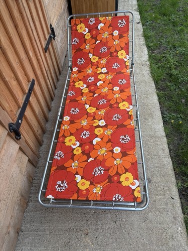 Vintage floral sunlounger - floral,
