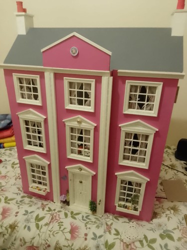 Furnished dolls house - furnished,