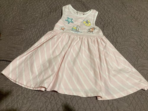 Jillians closet daisy - closet, pink