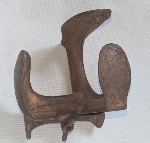 Ajk antique triple foot - ajk,