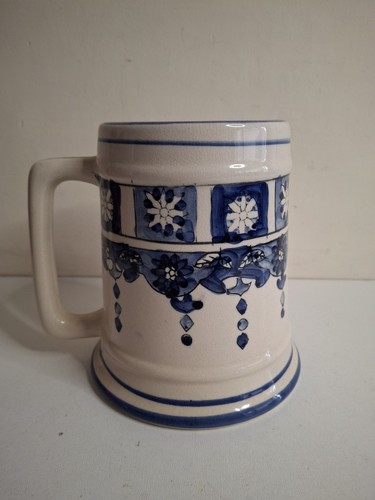 Blue white vintage - blue,