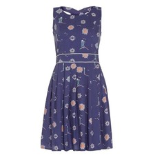 Yumi Compass and Lighthouse