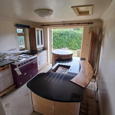 Edwin Loxley Premiere Shaker Painted/Granite Luxury Ex Display Kitchen Unit Runs