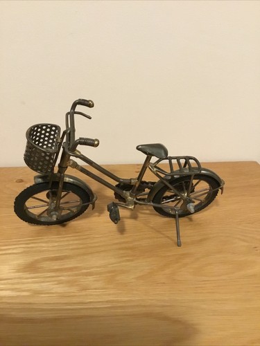 Vintage metal hand crafted - metal,