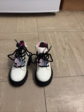 Girls Stitch Boots Size