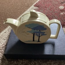 VINTAGE ART DECO ORIENTAL STYLE NOVELTY TEA POT BY SWINESIDE TEAPOTTERY ?