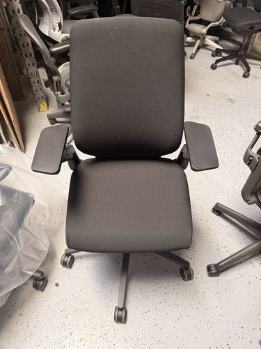 Steelcase gesture chair - chair,