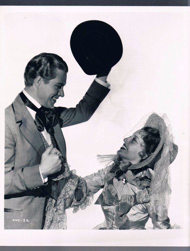 Photograph jeanette macdonald - ,