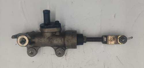 Rear brake pump suzuki - rear,