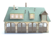 OO 00 HO gauge *DEFECTS* garage with opening doors for small lorry Vollmer 20745