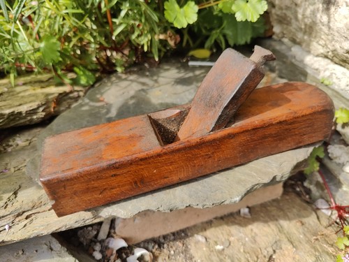 Small beech plane 1 - 9",
