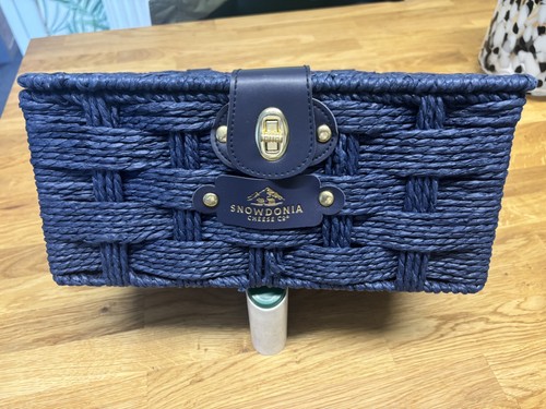 Vintage blue wicker - vintage, picnic