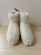The Cosy Sheep Slippers High Model 100% Merino Wool White Size 7 - CG M17