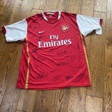 Arsenal Signed By Whole Team