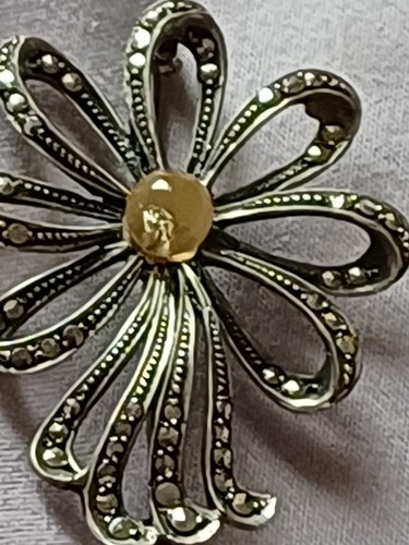 Antique broach citrne - antique, an