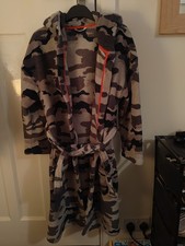 BOYS M&S MARKS ARMY PRINT DRESSING GOWN AGE 12-13 YEARS BLACK AND GREY