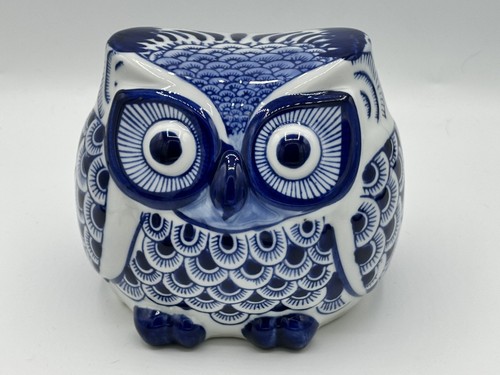 Vintage blue white - ⭐️,