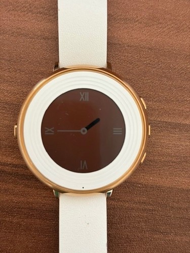 Pebble time round - pebble, and