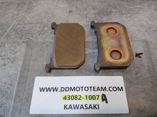 Front brake pads compatible - pads,