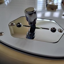 FENDER JAGUAR / TELE / STRAT