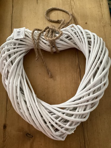 White chunky wicker heart - wicker,