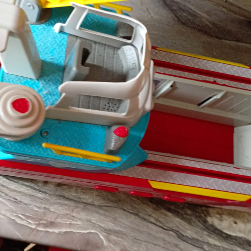Paw patrol boat - patrol, batteries
