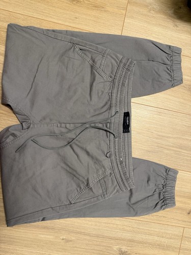 Pull and bear men - and, cargo