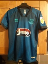 Grimsby Town medium adult away football shirt, 20/21 season No 20 Owura Edwards