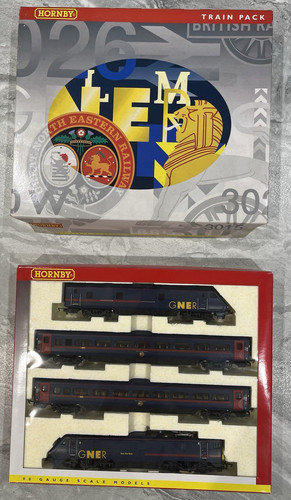 Hornby r3075 train pack - hornby, oo