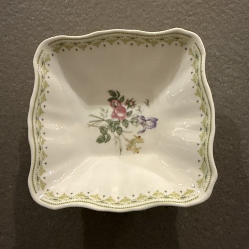 Camilla royal doulton bone - camilla,