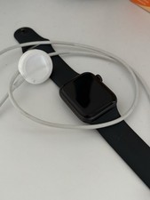 Apple Watch SE GPS 40mm 2nd Gen With Black Sport Band M/L