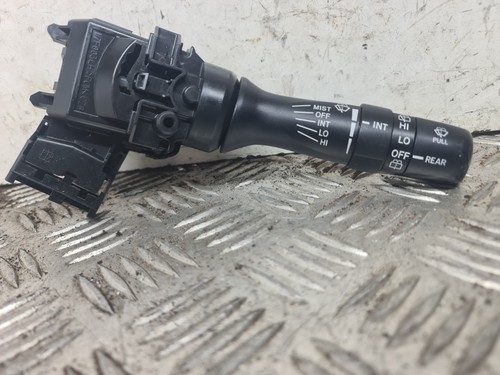 Toyota auris windscreen wiper - toyota,