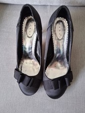 Ladies Satin Heeled Shoes With Bow To Upper Size 5 Debut Debenham