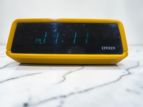Citizen 5rd605 yellow digital - 5rd605,