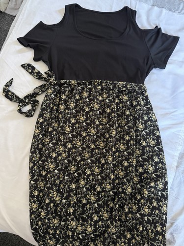 Black floral cold shoulder - floral,