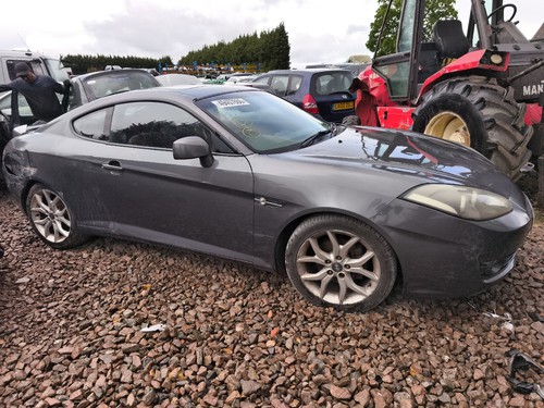Hyundai coupe 2003 - coupe, door