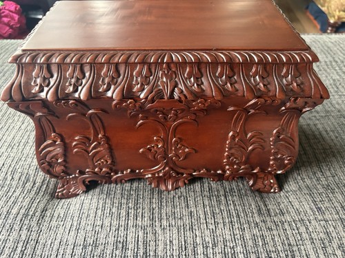Vintage ornate hand carved - vintage, hand-carved