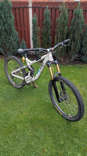 Custom commencal supreme v3 - custom, fr