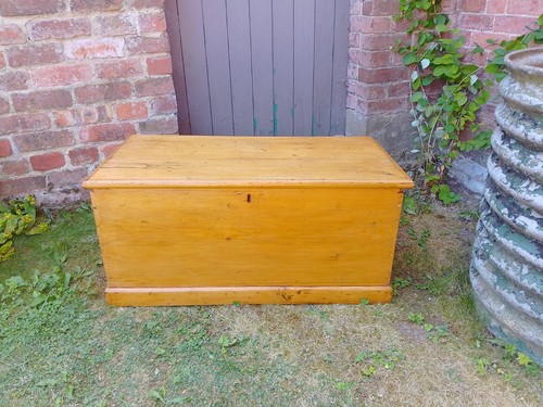 Victorian blanket box - blanket,