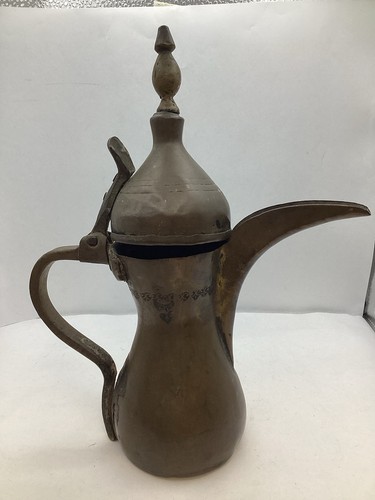 Vintage middle eastern - middle, dallah