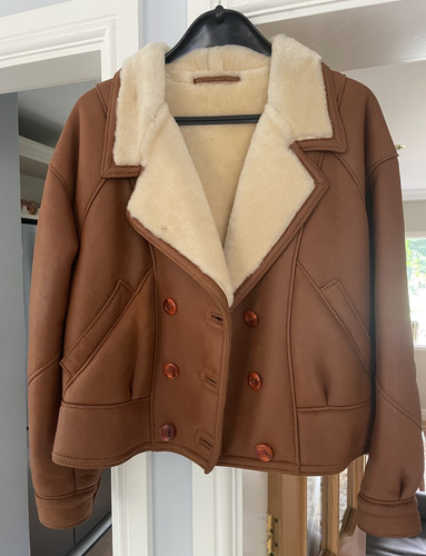 Stunning ladies real sheepskin - real,